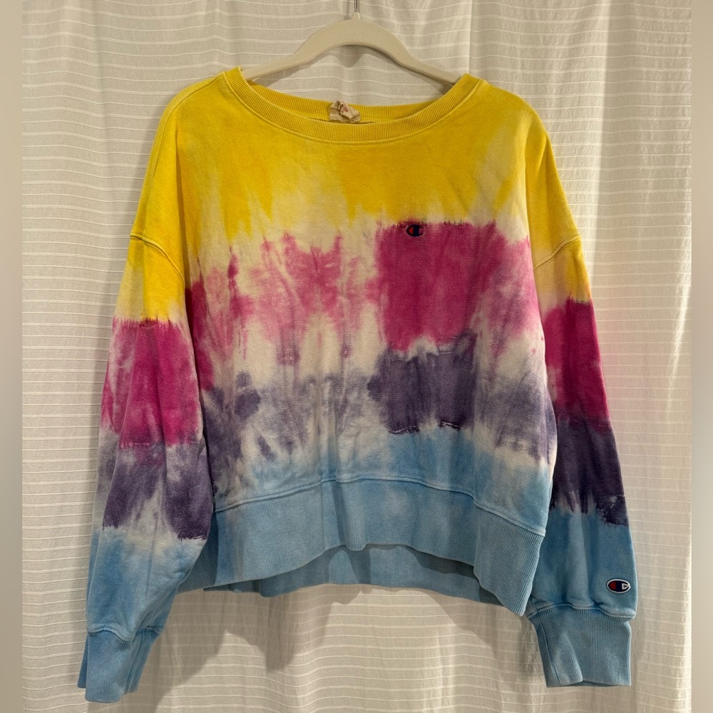 Champion Tie Dye Sweatshirt
